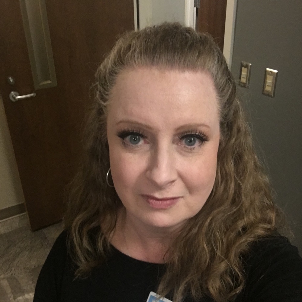 Meet your Posher, Traci